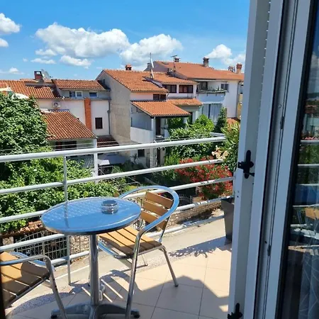 Studio Apartman Tirza Valbruna شقة